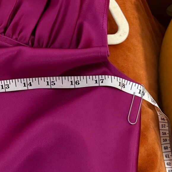 ST. JOHN Women's Satin Fuchsia Pink Jewel Blouse Tank 38 Inch Bust - Picture 11 of 14